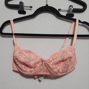 light pink lace bra size 36c in good codntion fully lace pink
